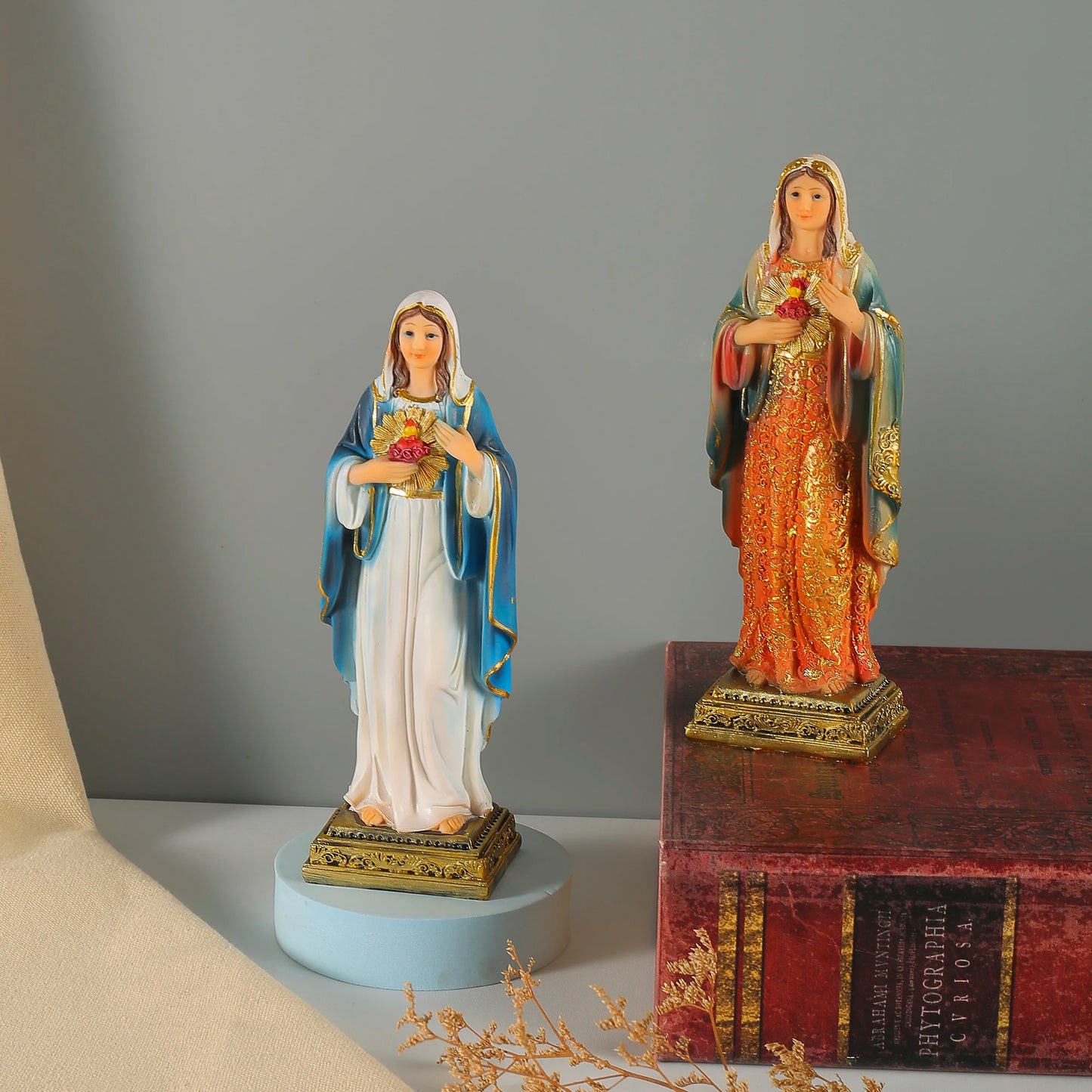 Virgin Mary Statue Sacred Heart Figure Resin Sculpture Savior Figurine