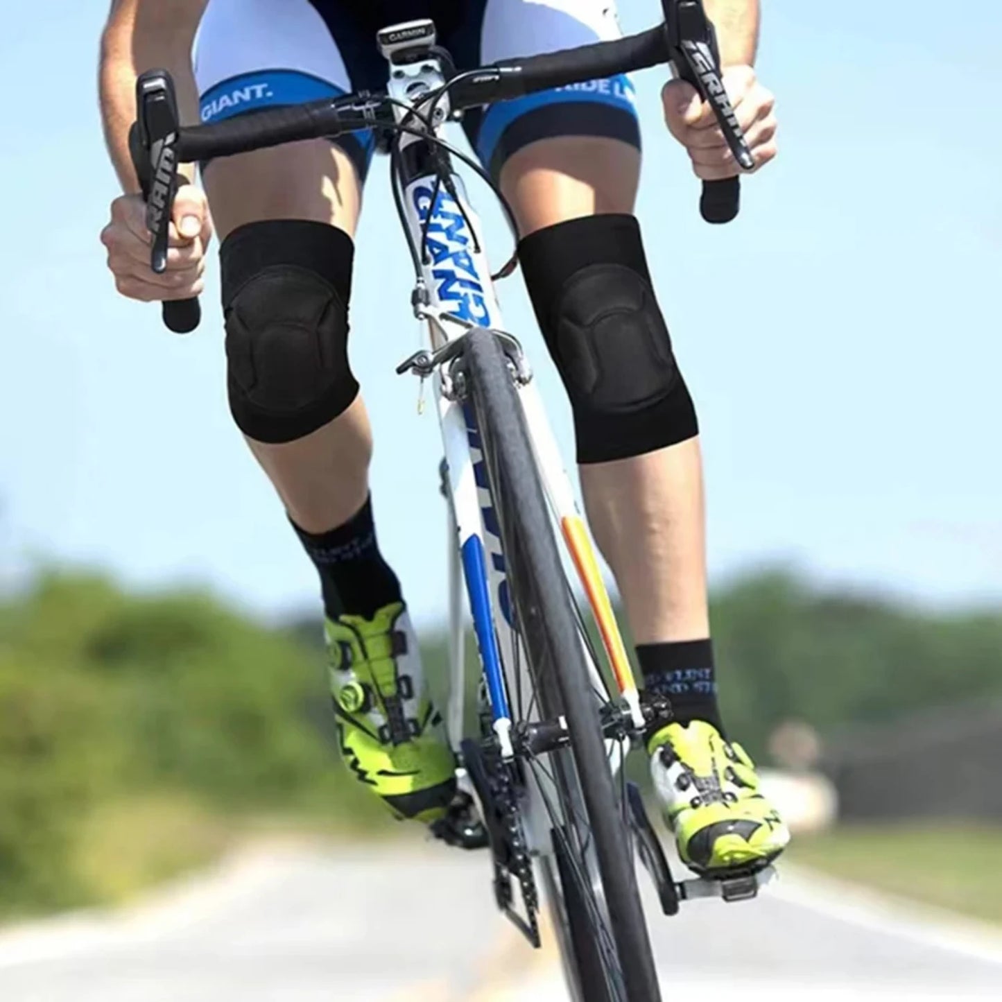 1Pair Thickened protection Sports Kneepad Men Elastic Support Fitness Gear