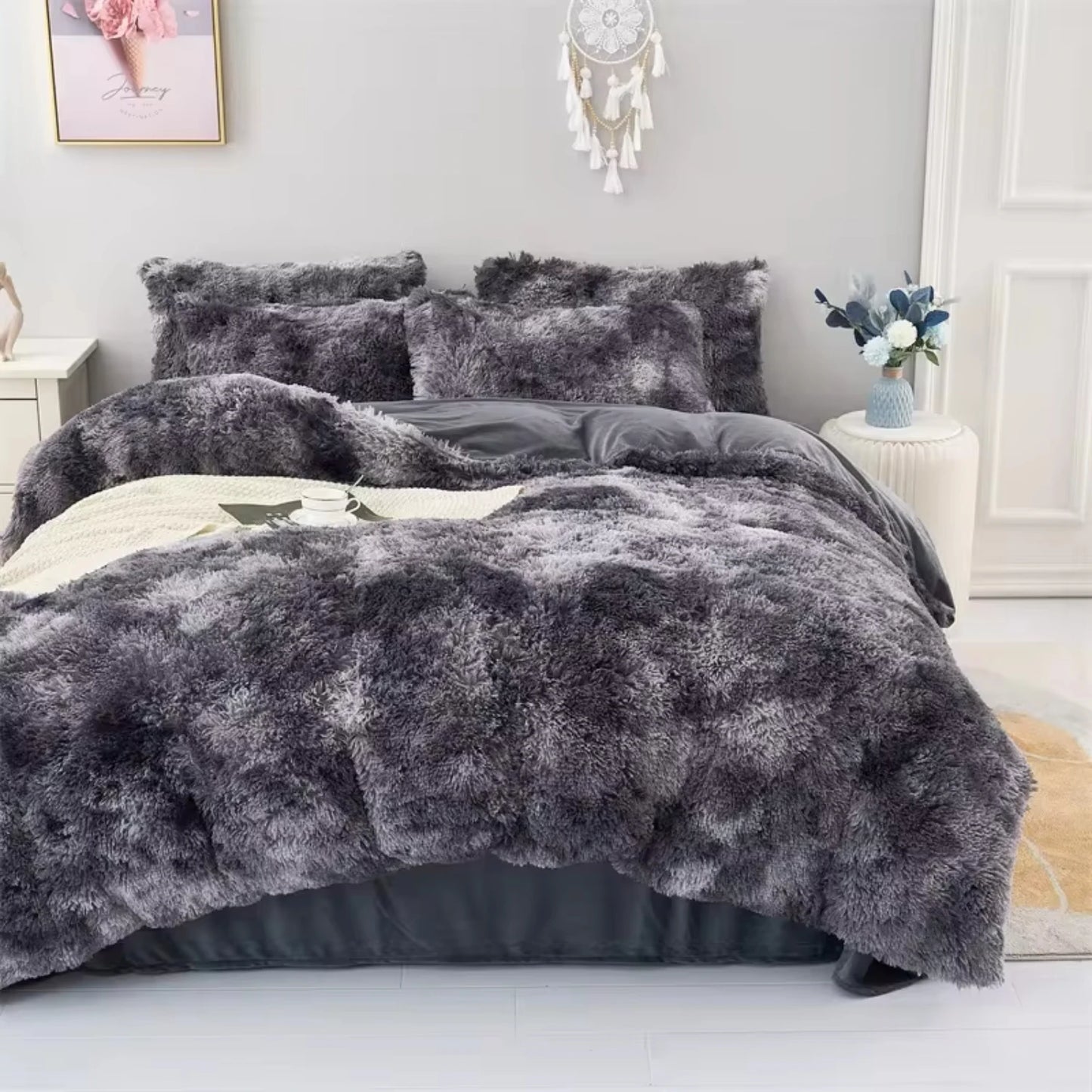 Cozy Plush Three-Piece Bedding Set with Duvet Cover and Pillowcase, skirt, Single and Double Beds,